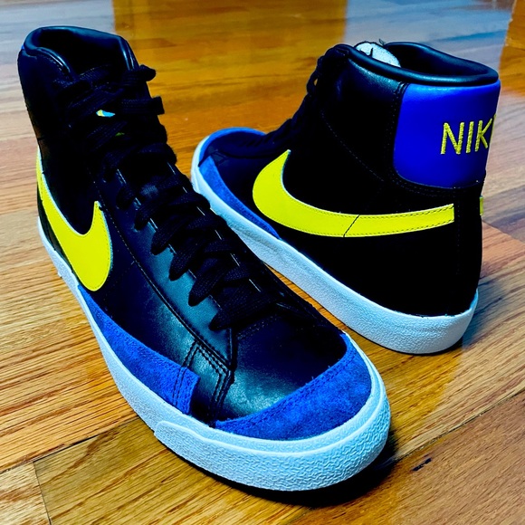 NIKE BLAZER MID '77 VINTAGE SHOES PEACE LOVE & BASKETBALL MENS SZ 9.5 DC1414 001 - Picture 1 of 12